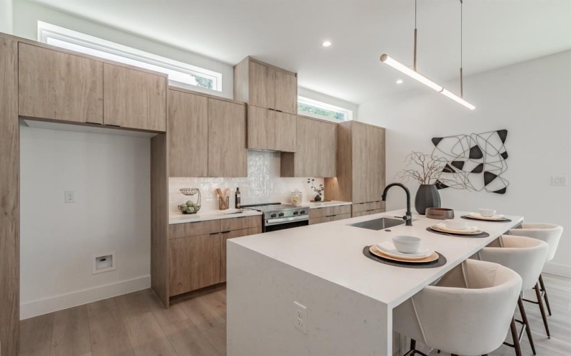 5320 Reiger Avenue #101-108, Dallas, TX 75214, 14 Bedrooms Bedrooms, ,11 BathroomsBathrooms,Residential Multi Family,For Sale,5320 Reiger Avenue,0,20996903