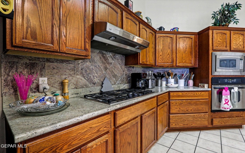 12649 TIERRA CLARA Road, El Paso, TX 79938, 4 Habitaciones Habitaciones , ,3 BañosBaños,Residential,En Venta,12649 TIERRA CLARA Road,0,927566