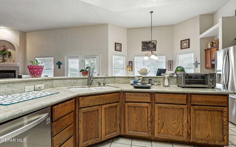 12649 TIERRA CLARA Road, El Paso, TX 79938, 4 Habitaciones Habitaciones , ,3 BañosBaños,Residential,En Venta,12649 TIERRA CLARA Road,0,927566