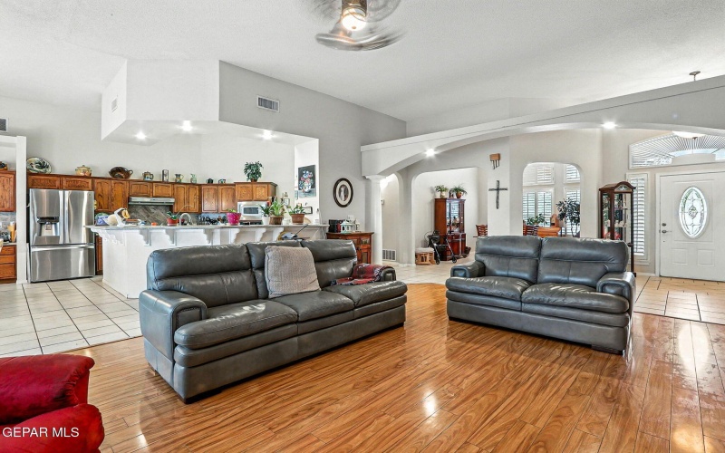 12649 TIERRA CLARA Road, El Paso, TX 79938, 4 Habitaciones Habitaciones , ,3 BañosBaños,Residential,En Venta,12649 TIERRA CLARA Road,0,927566