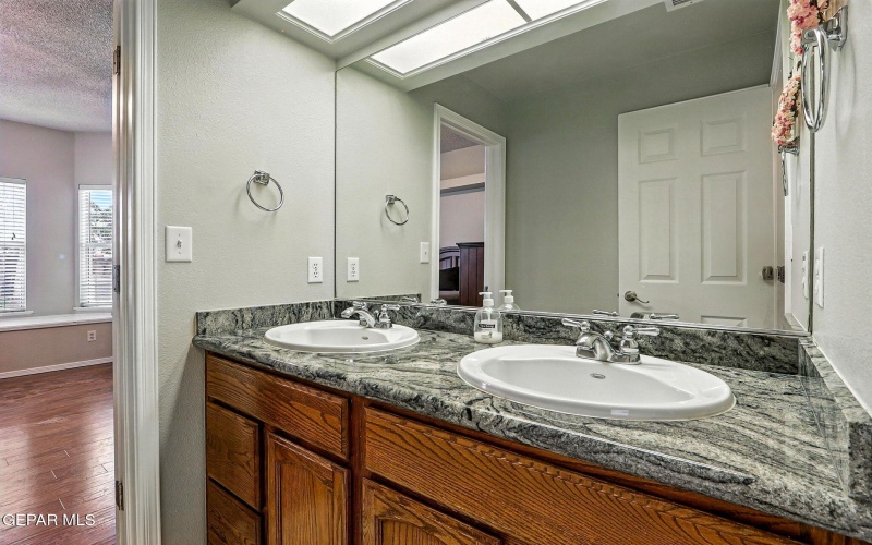 12649 TIERRA CLARA Road, El Paso, TX 79938, 4 Habitaciones Habitaciones , ,3 BañosBaños,Residential,En Venta,12649 TIERRA CLARA Road,0,927566