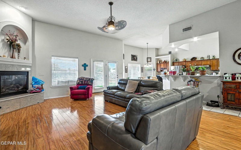 12649 TIERRA CLARA Road, El Paso, TX 79938, 4 Habitaciones Habitaciones , ,3 BañosBaños,Residential,En Venta,12649 TIERRA CLARA Road,0,927566