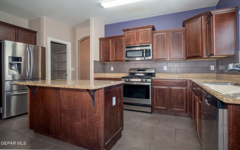 11005 Ray Mena Lane, El Paso, TX 79934, 4 Bedrooms Bedrooms, ,3 BathroomsBathrooms,Residential,For Sale,11005 Ray Mena Lane,0,932672