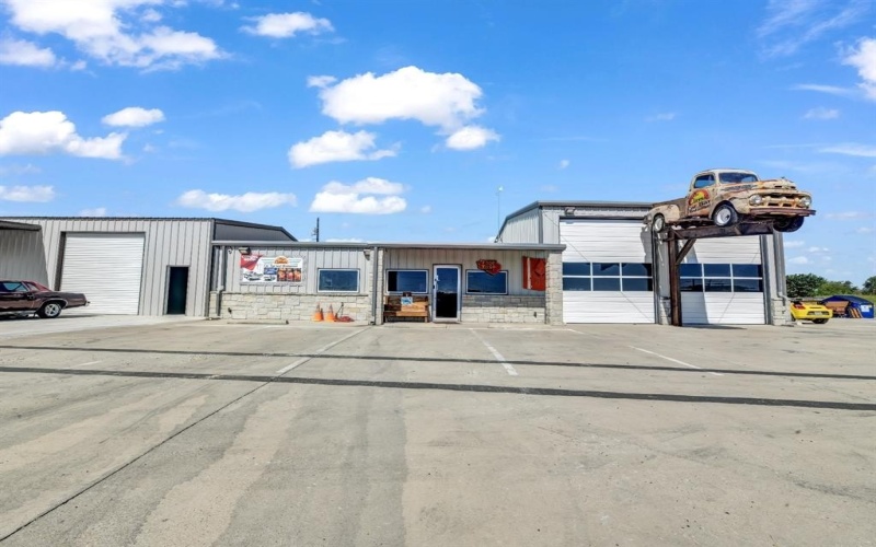 5989 N FM 51 Highway N, Weatherford, TX 76085, ,Commercial Sale,En Venta,5989 N FM 51 Highway N,0,21079447