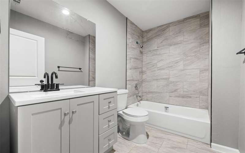 1616 E Robert Street, Fort Worth, TX 76104, 3 Habitaciones Habitaciones , ,2 BañosBaños,Residential,En Venta,1616 E Robert Street,0,21093134