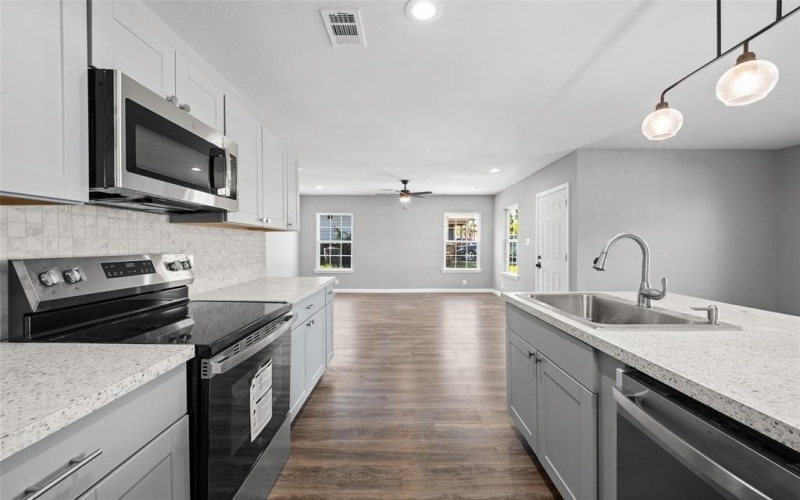 1616 E Robert Street, Fort Worth, TX 76104, 3 Habitaciones Habitaciones , ,2 BañosBaños,Residential,En Venta,1616 E Robert Street,0,21093134