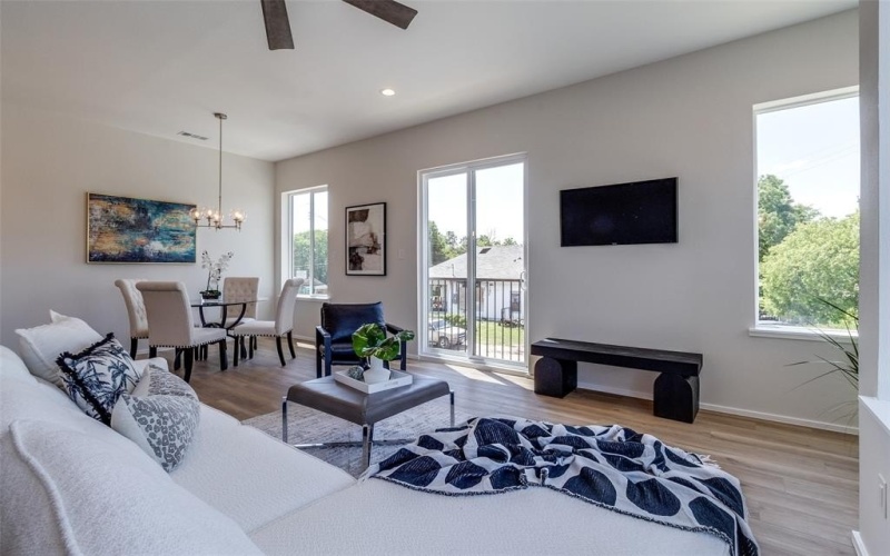 3308 Birmingham Avenue #C11, Dallas, TX 75210, 2 Bedrooms Bedrooms, ,2 BathroomsBathrooms,Residential,For Sale,3308 Birmingham Avenue,0,21104067