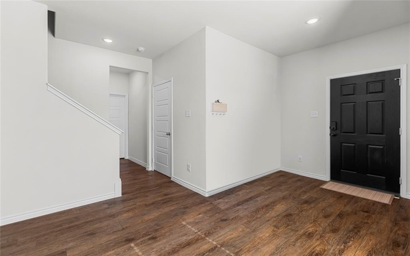 401 Thompson Place, Everman, TX 76140, 4 Habitaciones Habitaciones , ,2 BañosBaños,Residential,En Venta,401 Thompson Place,0,21108020