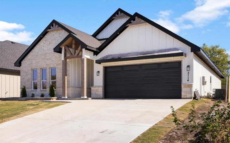 3114 N Pecan Street, Fort Worth, TX 76106, 3 Habitaciones Habitaciones , ,2 BañosBaños,Residential,En Venta,3114 N Pecan Street,0,21108981