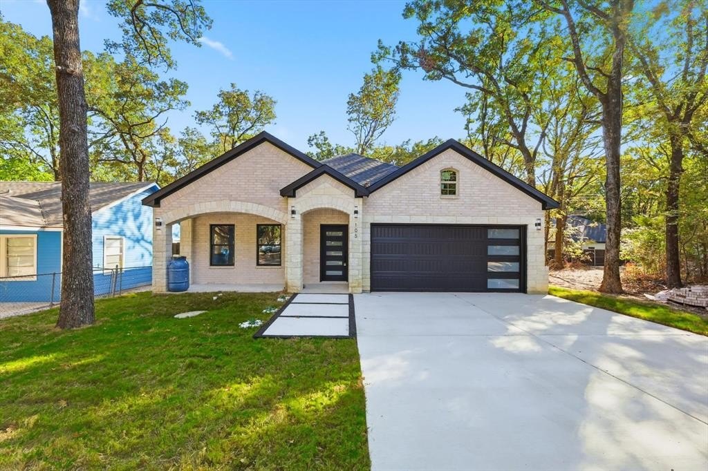 105 Forest Oaks Drive, Gun Barrel City, TX 75156, 3 Bedrooms Bedrooms, ,2 BathroomsBathrooms,Residential,For Sale,105 Forest Oaks Drive,0,21109148