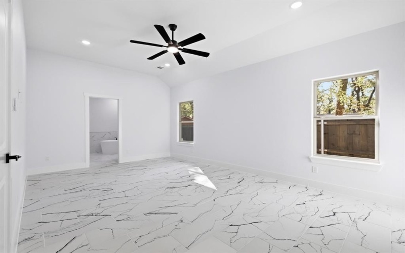 105 Forest Oaks Drive, Gun Barrel City, TX 75156, 3 Bedrooms Bedrooms, ,2 BathroomsBathrooms,Residential,For Sale,105 Forest Oaks Drive,0,21109148