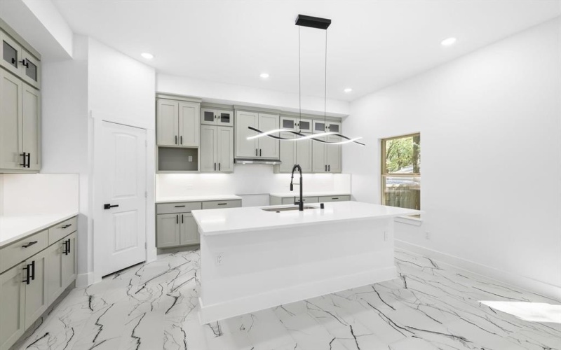 105 Forest Oaks Drive, Gun Barrel City, TX 75156, 3 Bedrooms Bedrooms, ,2 BathroomsBathrooms,Residential,For Sale,105 Forest Oaks Drive,0,21109148