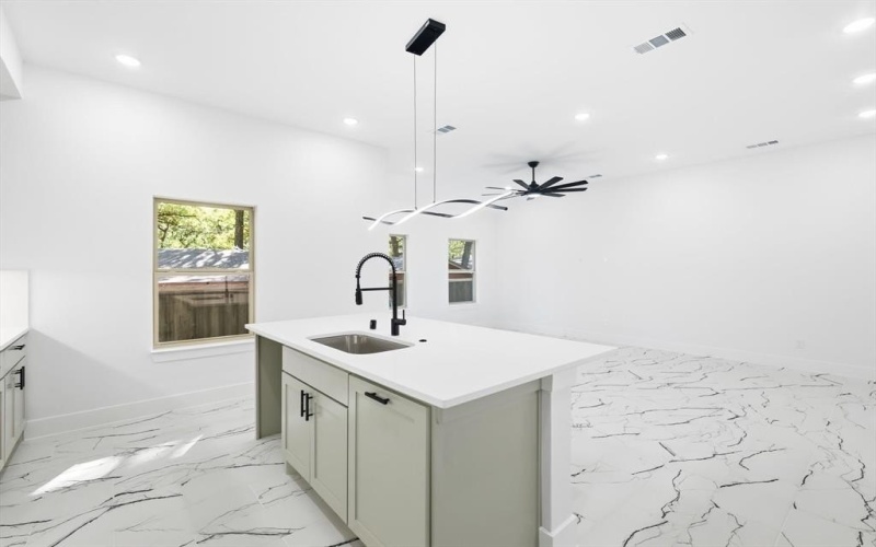 105 Forest Oaks Drive, Gun Barrel City, TX 75156, 3 Bedrooms Bedrooms, ,2 BathroomsBathrooms,Residential,For Sale,105 Forest Oaks Drive,0,21109148