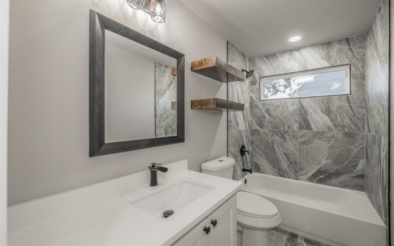 1008 S Spears Street, Alvarado, TX 76009, 3 Habitaciones Habitaciones , ,2 BañosBaños,Residential,En Venta,1008 S Spears Street,0,21109679