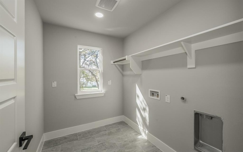 1008 S Spears Street, Alvarado, TX 76009, 3 Habitaciones Habitaciones , ,2 BañosBaños,Residential,En Venta,1008 S Spears Street,0,21109679