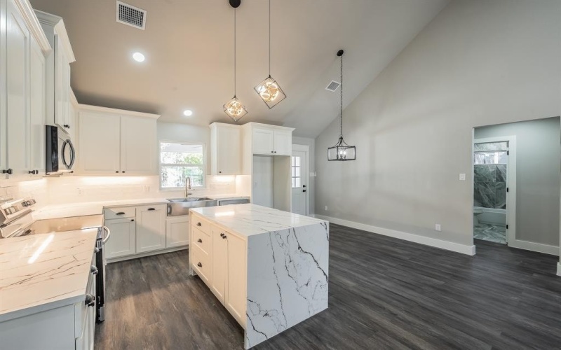 1008 S Spears Street, Alvarado, TX 76009, 3 Habitaciones Habitaciones , ,2 BañosBaños,Residential,En Venta,1008 S Spears Street,0,21109679