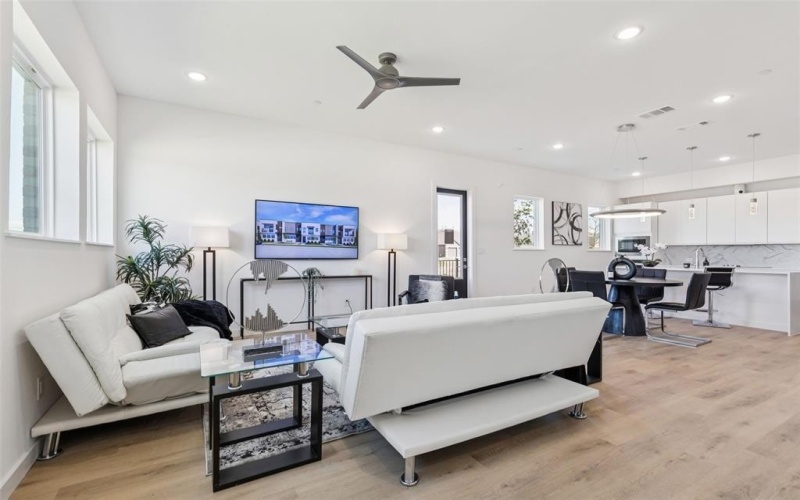 4035 Bel Air Boulevard, Sherman, TX 75090, 2 Bedrooms Bedrooms, ,2 BathroomsBathrooms,Residential,For Sale,4035 Bel Air Boulevard,0,21109846