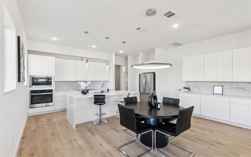 4035 Bel Air Boulevard, Sherman, TX 75090, 2 Bedrooms Bedrooms, ,2 BathroomsBathrooms,Residential,For Sale,4035 Bel Air Boulevard,0,21109846