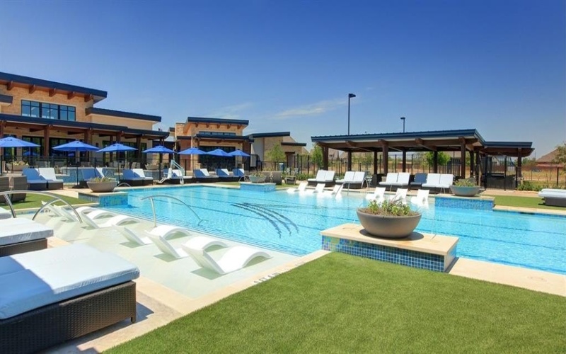 2080 Spotted Fawn Drive, Arlington, TX 76005, 2 Bedrooms Bedrooms, ,2 BathroomsBathrooms,Residential,For Sale,2080 Spotted Fawn Drive,0,21110095