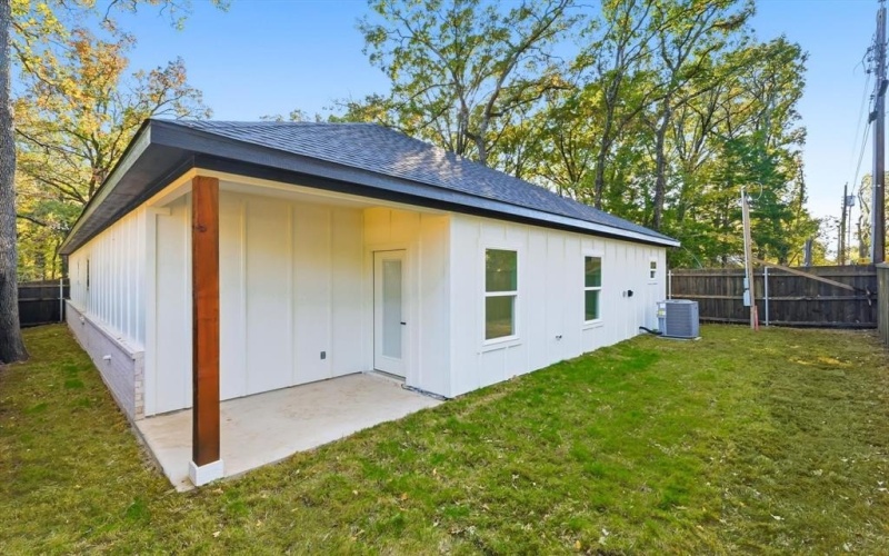 110 Doe Run Road, Gun Barrel City, TX 75156, 3 Bedrooms Bedrooms, ,2 BathroomsBathrooms,Residential,For Sale,110 Doe Run Road,0,21110104