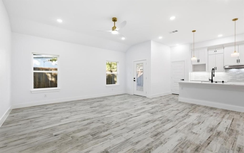 110 Doe Run Road, Gun Barrel City, TX 75156, 3 Bedrooms Bedrooms, ,2 BathroomsBathrooms,Residential,For Sale,110 Doe Run Road,0,21110104