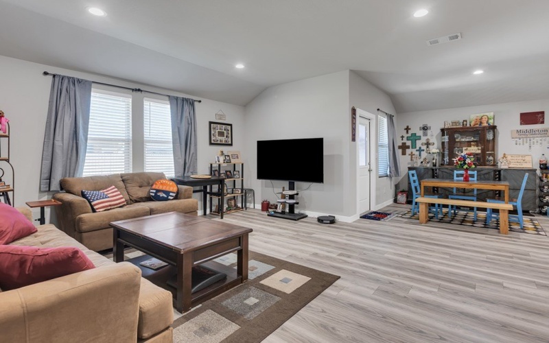 6004 Oracle Dr., Odessa, TX 79762, 4 Bedrooms Bedrooms, ,2 BathroomsBathrooms,Residential,For Sale,6004 Oracle Dr.,0,164332