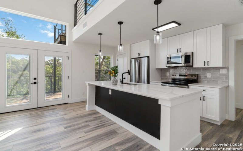 2024 Ronda, Canyon Lake, TX 78133, 2 Bedrooms Bedrooms, ,2 BathroomsBathrooms,Residential,For Sale,2024 Ronda,0,1922256