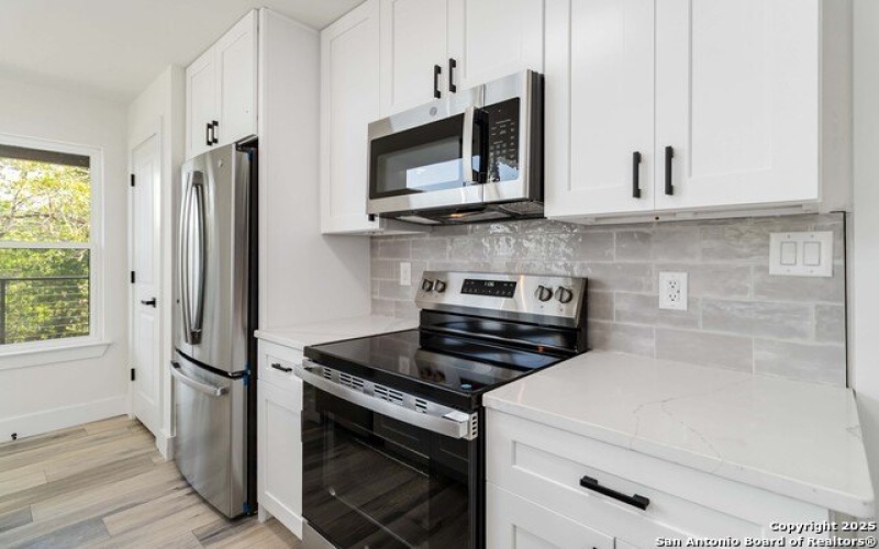 2024 Ronda, Canyon Lake, TX 78133, 2 Bedrooms Bedrooms, ,2 BathroomsBathrooms,Residential,For Sale,2024 Ronda,0,1922256