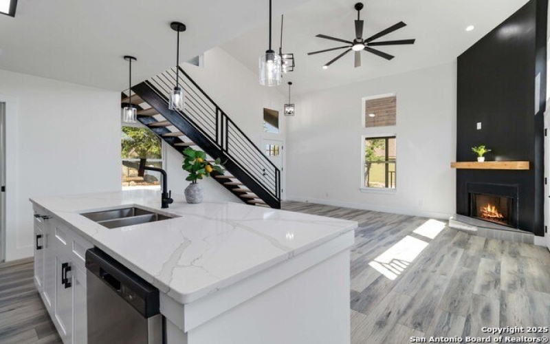 2024 Ronda, Canyon Lake, TX 78133, 2 Bedrooms Bedrooms, ,2 BathroomsBathrooms,Residential,For Sale,2024 Ronda,0,1922256