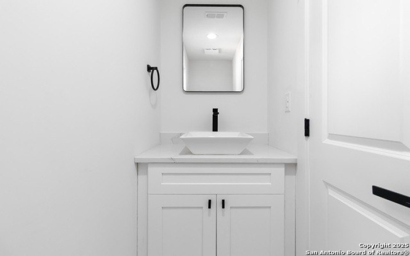 2024 Ronda, Canyon Lake, TX 78133, 2 Bedrooms Bedrooms, ,2 BathroomsBathrooms,Residential,For Sale,2024 Ronda,0,1922256