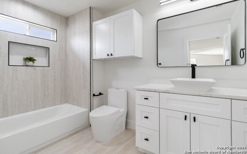 2024 Ronda, Canyon Lake, TX 78133, 2 Bedrooms Bedrooms, ,2 BathroomsBathrooms,Residential,For Sale,2024 Ronda,0,1922256