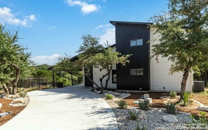 2024 Ronda, Canyon Lake, TX 78133, 2 Bedrooms Bedrooms, ,2 BathroomsBathrooms,Residential,For Sale,2024 Ronda,0,1922256