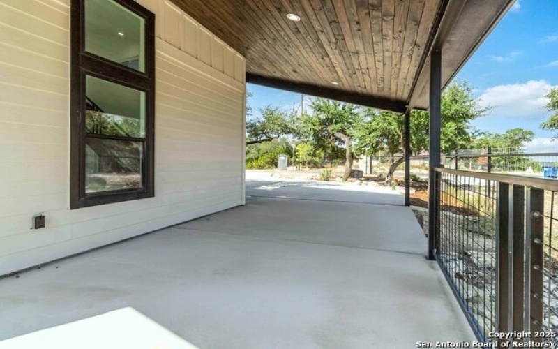 2024 Ronda, Canyon Lake, TX 78133, 2 Bedrooms Bedrooms, ,2 BathroomsBathrooms,Residential,For Sale,2024 Ronda,0,1922256