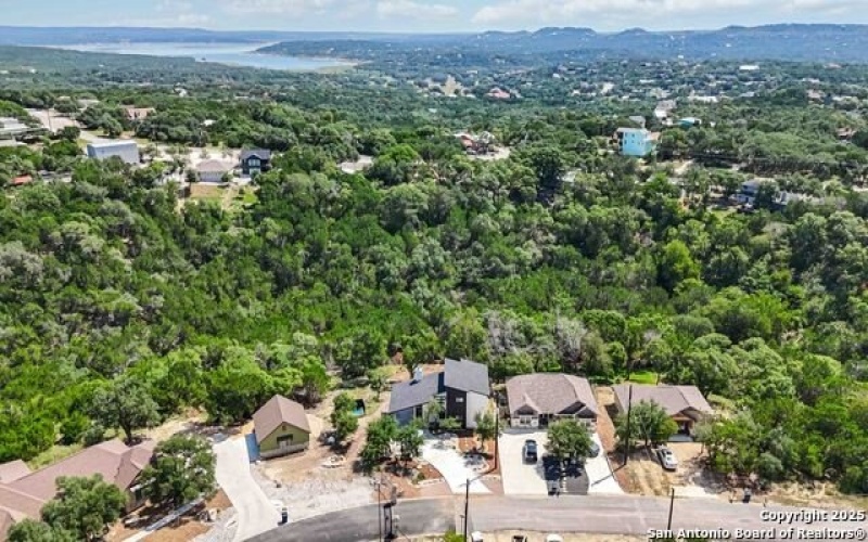 2024 Ronda, Canyon Lake, TX 78133, 2 Bedrooms Bedrooms, ,2 BathroomsBathrooms,Residential,For Sale,2024 Ronda,0,1922256