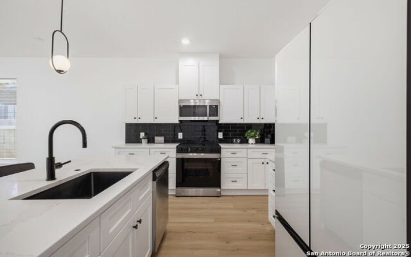 918 Berlin Ave, San Antonio, TX 78211, 3 Bedrooms Bedrooms, ,2 BathroomsBathrooms,Residential,For Sale,918 Berlin Ave,0,1922266