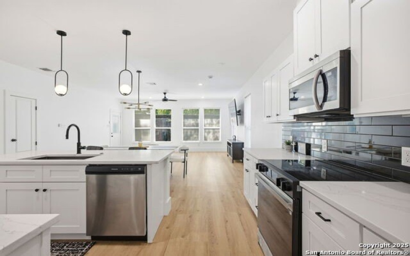 918 Berlin Ave, San Antonio, TX 78211, 3 Bedrooms Bedrooms, ,2 BathroomsBathrooms,Residential,For Sale,918 Berlin Ave,0,1922266