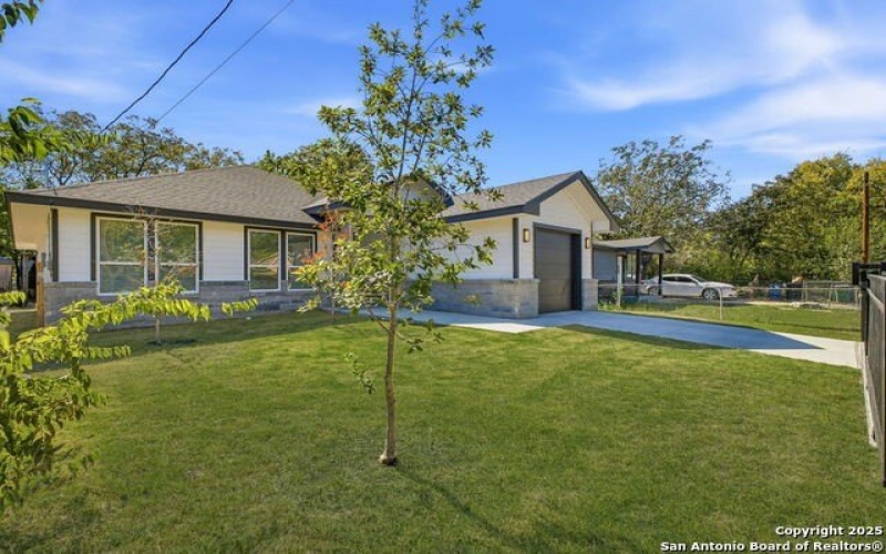 918 Berlin Ave, San Antonio, TX 78211, 3 Bedrooms Bedrooms, ,2 BathroomsBathrooms,Residential,For Sale,918 Berlin Ave,0,1922266