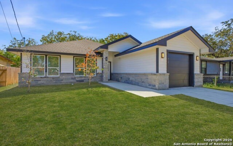 918 Berlin Ave, San Antonio, TX 78211, 3 Bedrooms Bedrooms, ,2 BathroomsBathrooms,Residential,For Sale,918 Berlin Ave,0,1922266