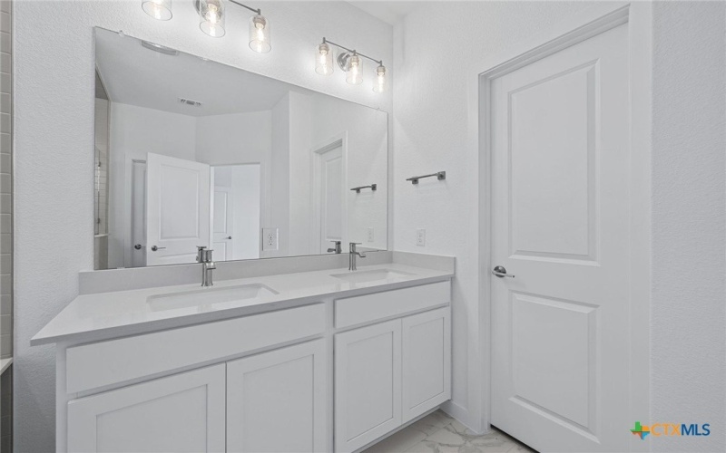 200 Adlai Avenue, Georgetown, TX 78633, 4 Habitaciones Habitaciones , ,3 BañosBaños,Residential,En Venta,200 Adlai Avenue,0,597678