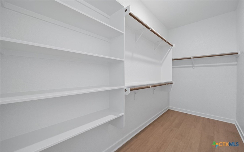 200 Adlai Avenue, Georgetown, TX 78633, 4 Habitaciones Habitaciones , ,3 BañosBaños,Residential,En Venta,200 Adlai Avenue,0,597678