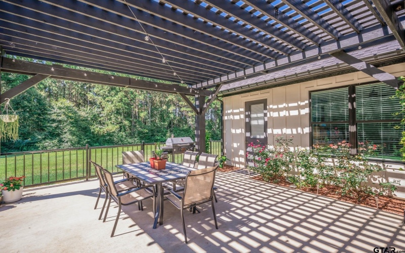413 S CR 3101, Jacksonville, TX 75766, 5 Habitaciones Habitaciones , ,5 BañosBaños,Residential,En Venta,413 S CR 3101,0,25001910