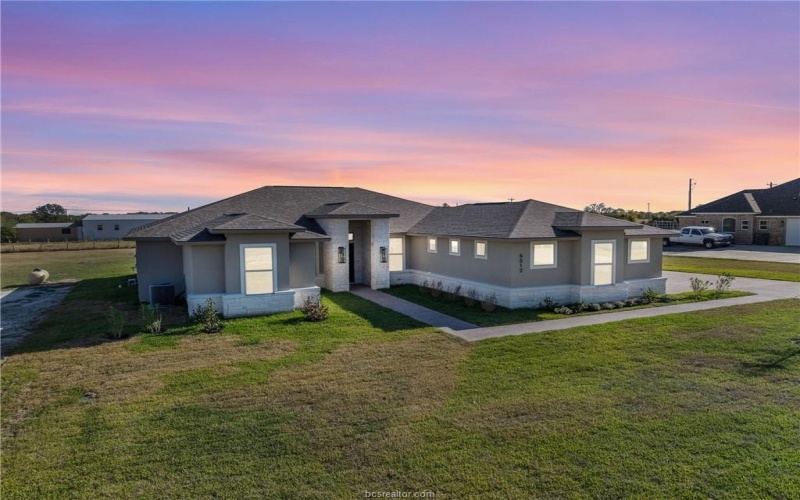 6512 Agave Court, Bryan, TX 77808, 3 Bedrooms Bedrooms, ,2 BathroomsBathrooms,Residential,For Sale,6512 Agave Court,0,25011858