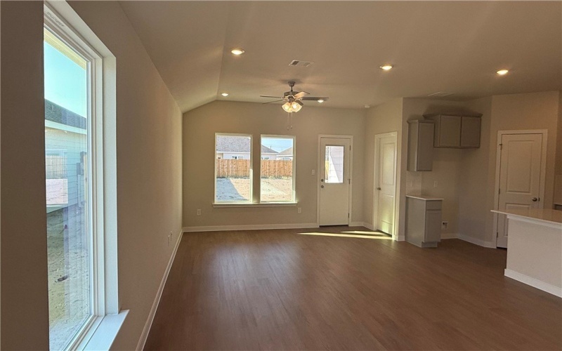 106 Kokomo Court, Rockport, TX 78382, 3 Bedrooms Bedrooms, ,2 BathroomsBathrooms,Residential,For Sale,106 Kokomo Court,0,467715