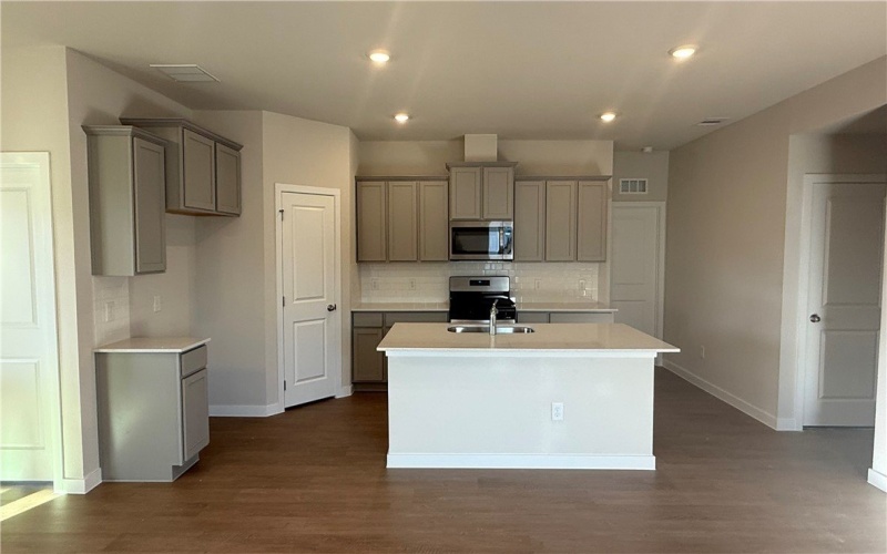 106 Kokomo Court, Rockport, TX 78382, 3 Bedrooms Bedrooms, ,2 BathroomsBathrooms,Residential,For Sale,106 Kokomo Court,0,467715