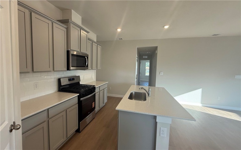 106 Kokomo Court, Rockport, TX 78382, 3 Bedrooms Bedrooms, ,2 BathroomsBathrooms,Residential,For Sale,106 Kokomo Court,0,467715