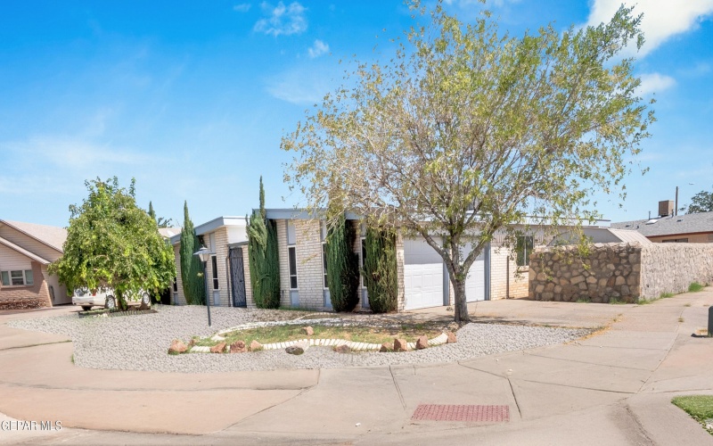 5135 TEMPLE Court, El Paso, TX 79924, 4 Habitaciones Habitaciones , ,1 BañoBaños,Residential,En Venta,5135 TEMPLE Court,0,930747