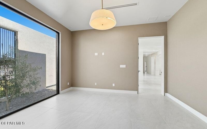 406 Del Rio View Drive, El Paso, TX 79932, 4 Habitaciones Habitaciones , ,1 BañoBaños,Residential,En Venta,406 Del Rio View Drive,0,930806