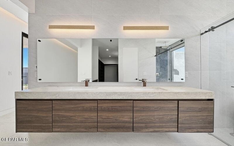 406 Del Rio View Drive, El Paso, TX 79932, 4 Habitaciones Habitaciones , ,1 BañoBaños,Residential,En Venta,406 Del Rio View Drive,0,930806