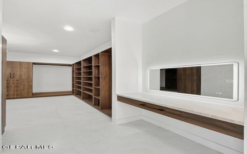 406 Del Rio View Drive, El Paso, TX 79932, 4 Habitaciones Habitaciones , ,1 BañoBaños,Residential,En Venta,406 Del Rio View Drive,0,930806