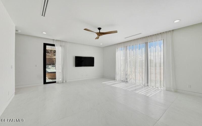 406 Del Rio View Drive, El Paso, TX 79932, 4 Habitaciones Habitaciones , ,1 BañoBaños,Residential,En Venta,406 Del Rio View Drive,0,930806